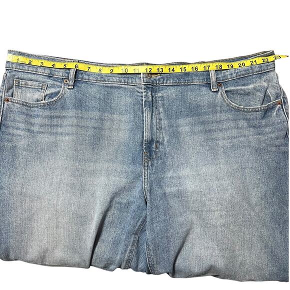 Old Navy Mid Rise Boyfriend Cropped Jeans Size 20 - Picture 4 of 6